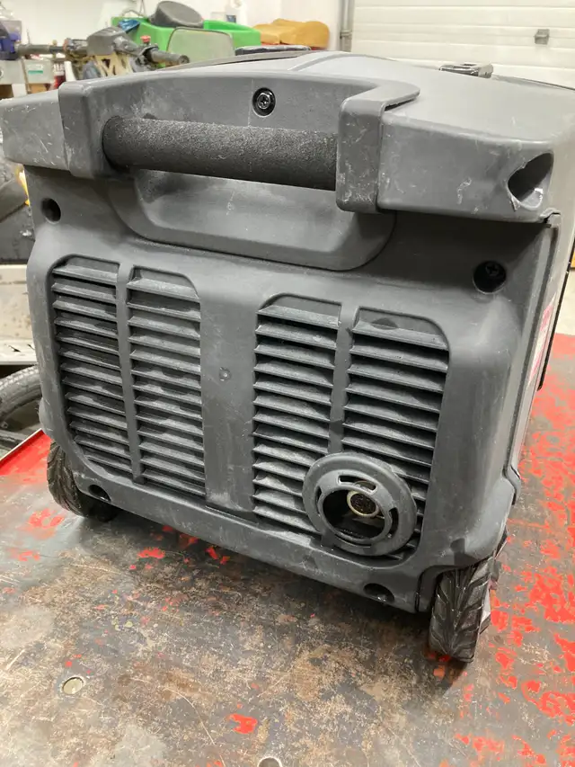 Inverter generator Polaris in Other in Revelstoke - Image 5