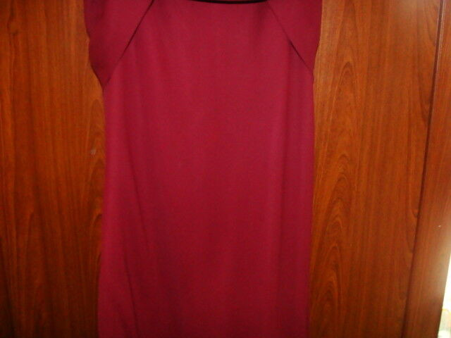 Magnifique robe de soirée, couleur bourgogne, grandeur 12 dans Femmes - Robes et jupes  à Laval/Rive Nord - Image 3