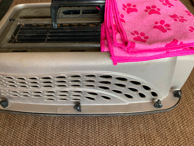 Pets Kennel. Travel Dog Carrier. in Accessories in Mississauga / Peel Region
