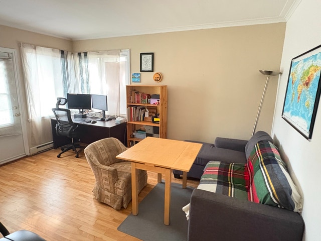 NDG Grand 5 1/2 bas de duplex tranquille, 3 ch fermées — photo 1