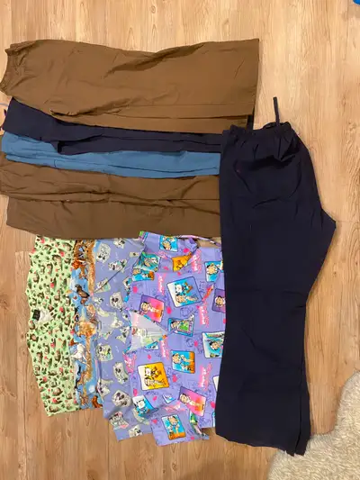 Women's Scrubs size L-XL, View more