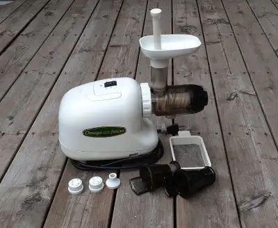 Omega Juicer 8003, View more