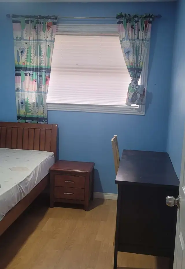 Close to Tuscany c-train station room for rent in calgary in Room Rentals & Roommates in Calgary - Image 4