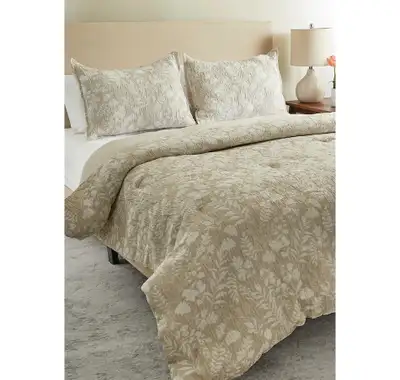 Home Suite  3-Piece Comforter Set Queen size, View more