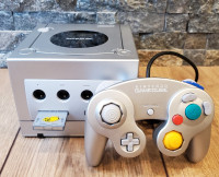 Platinum GameCube Console With Controller and Cables (Nintendo)