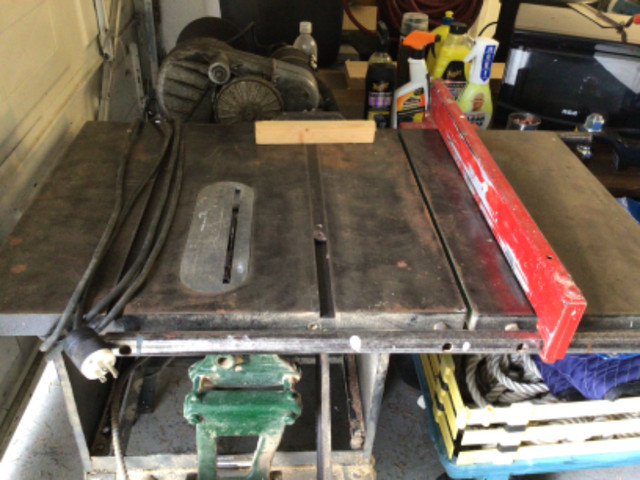 TABLE SAW in Power Tools in Delta/Surrey/Langley - Image 2