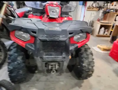 2in lift runs perfectly around 1900km on it front and rear winches, brand new battery 2 weeks old, a...