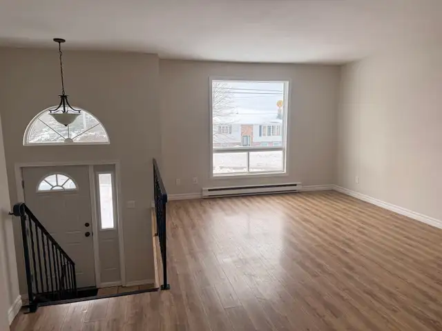 3 Bed 2 Bath Rental - Trenton N.S.