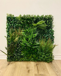 NEW Artificial Green Wall 29”