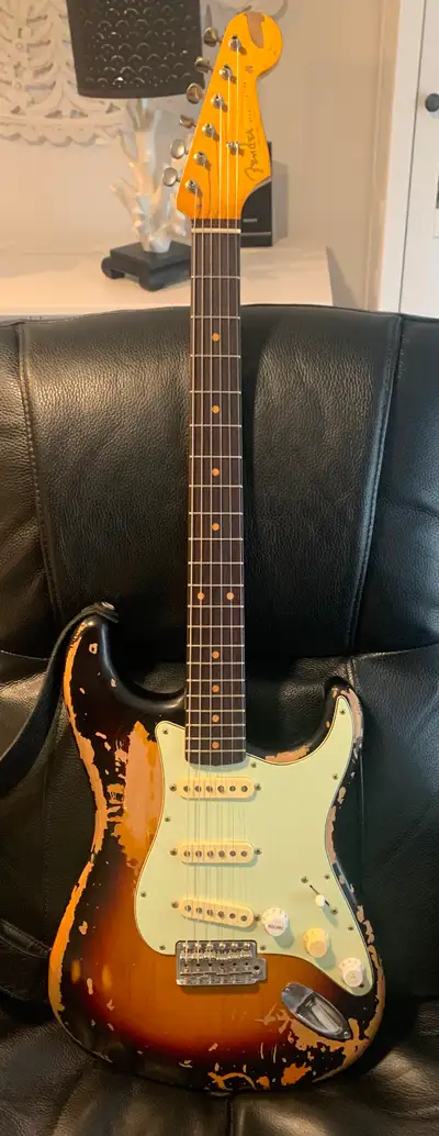 Fender Mike McCready Signature Stratocaster, View more