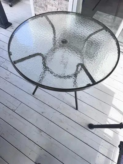 Patio Set 40-inch Round Table and 4 Chairs, View more