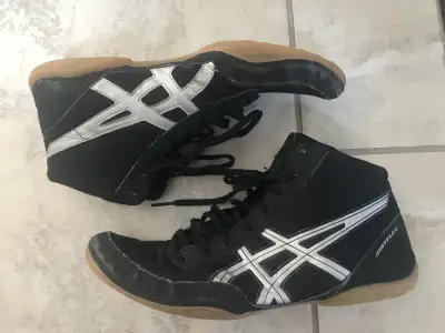 Wrestling shoes, View more