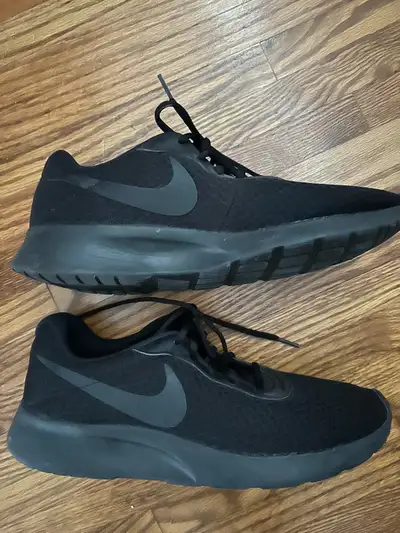Men’s Nike Shoes, New size 9.5, View more