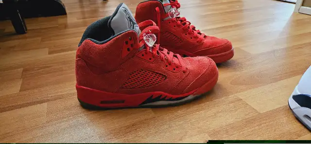 Jordan 5 red suede in Men's Shoes in Lethbridge - Image 4