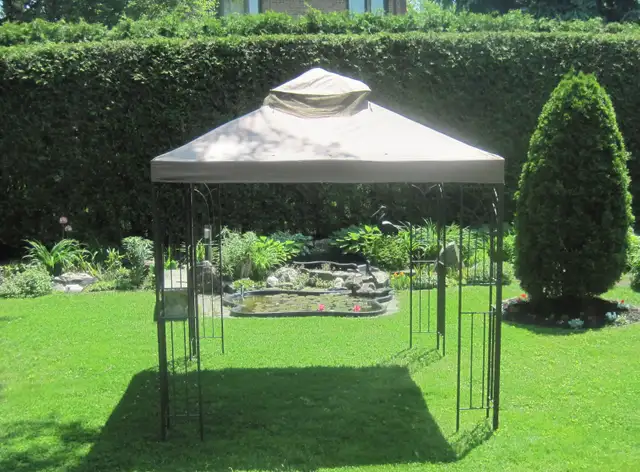 Gazebo  8 x 8.  Like new62863734671490121