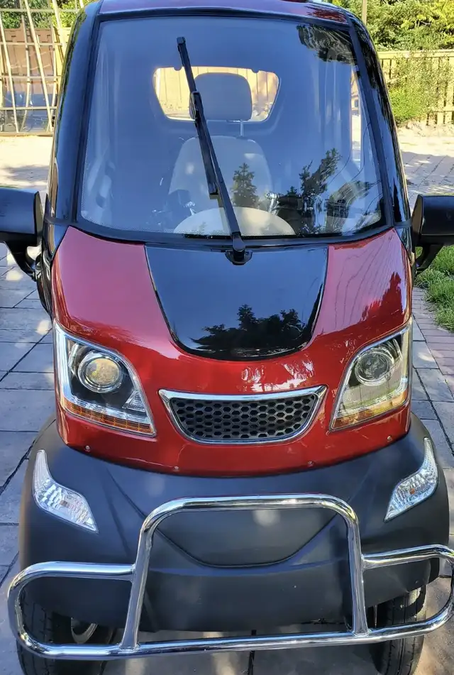 Electric enclosed scooter in Cars & Trucks in Mississauga / Peel Region - Image 2