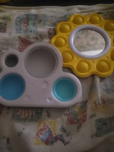 Fat Brain Toys Dimpl Billow & Bright set., View more