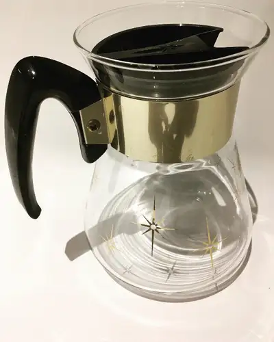 Dimensions: 6,75" de haut, 5" de large, 6" de long avc la poignée. Superbe petit Pot Réchaud à Café...