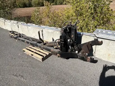 POUR LAME À PORTES HYDRAULIQUES CAT. L ÉTAIT SUR UN CASE MX 125 PEUT ÊTRE FACILEMENT MODIFIABLE POUR...