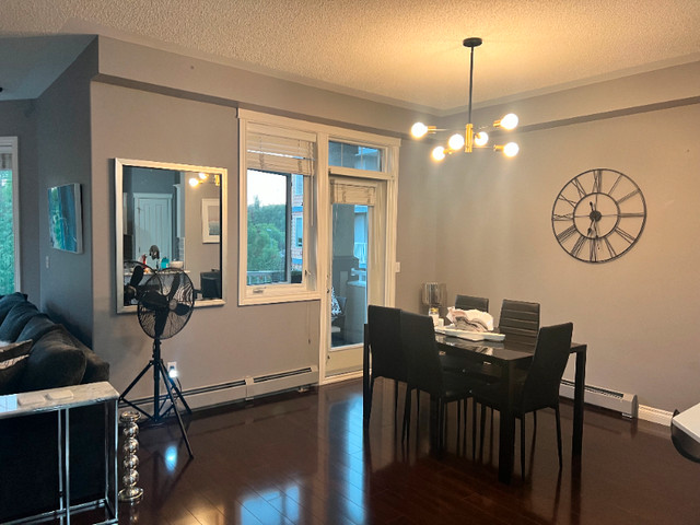 Fully Furnished.Inner-City location ideally located close to all in Room Rentals & Roommates in Calgary
