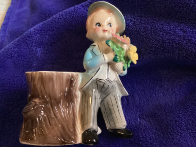 Vintage “Boy with Flowers Tree Stump Planter” in Arts & Collectibles in London - Image 3