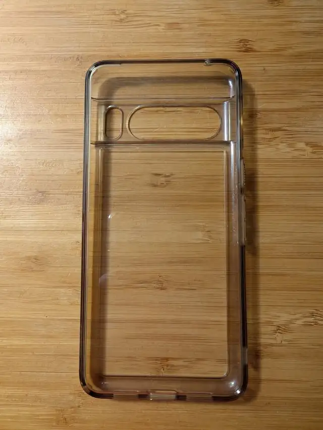 Spigen Pixel 8 Pro Clear Case in Cell Phone Accessories in Kingston - Image 3