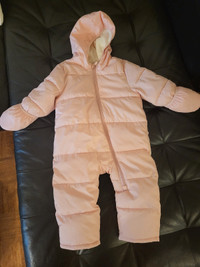 Old Navy Toddler Girl Pink Snowsuit 18-24m