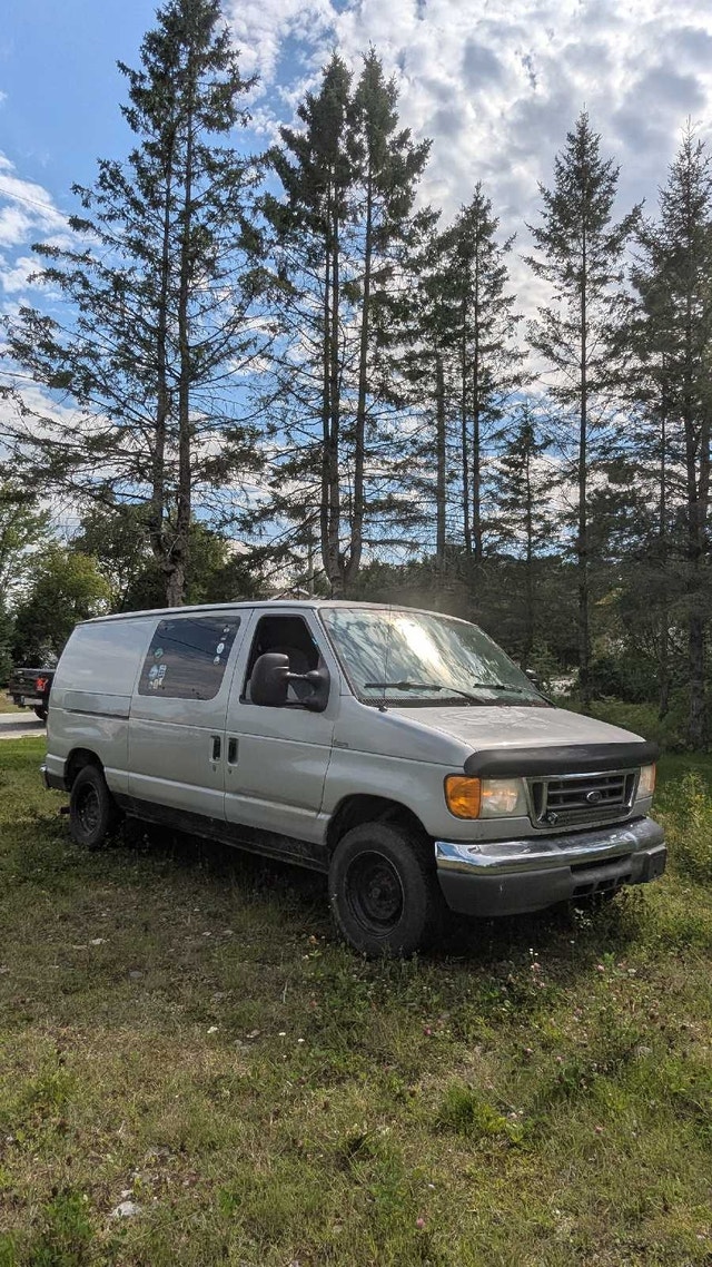 Ford Econoline 2007