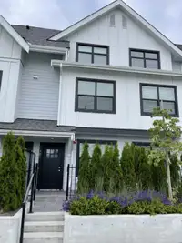 Burnaby Highgate 4 brs townhouse for rent