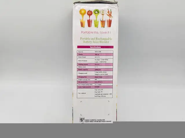 Portable and rechargeable battery juice blender 380ml green in Processors, Blenders & Juicers in West Island - Image 4