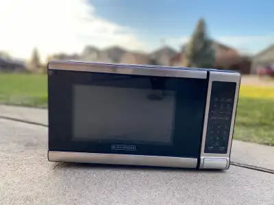 Black and Decker Microwave (for parts), View more