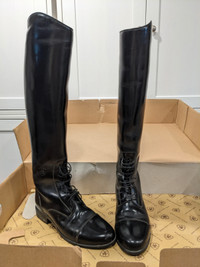 Tall Show Boots for Horseback Riding
