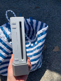 Wii avec manette et joystick 