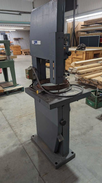 Wooden band saw