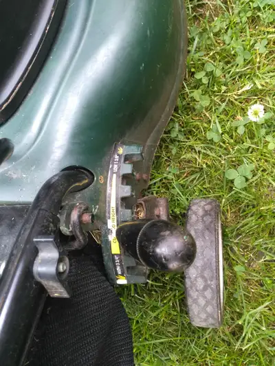 Yardwork electric lawnmower. In very good working condition. Easy to use. See pictures.