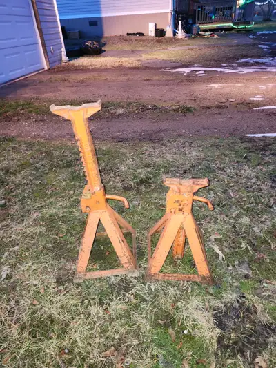 Jacks and stands, View more