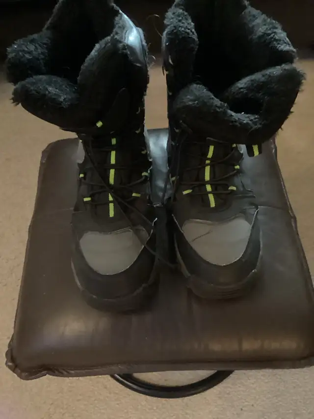 Men’s Winter Boots in Men's Shoes in Calgary - Image 2