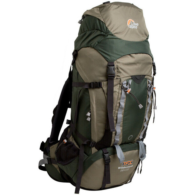 65 L Lowe Alpine  Ladies lightweight backpack + rain fly cover. in Other in City of Toronto - Image 2