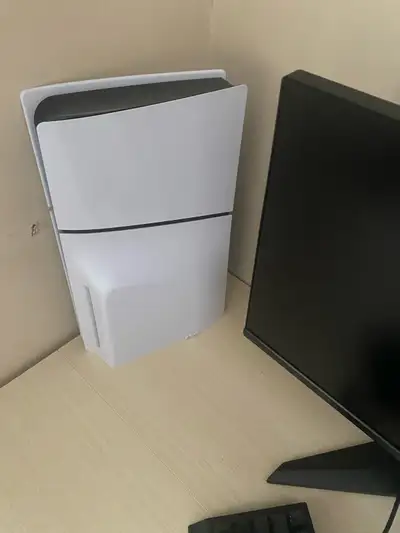 ps5 slim disk edition no controller , View more