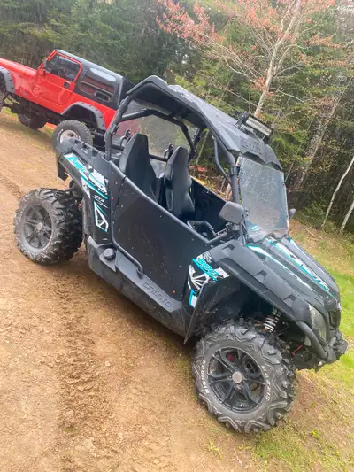 2015 cfmoto zforce 800.. asking 5000$