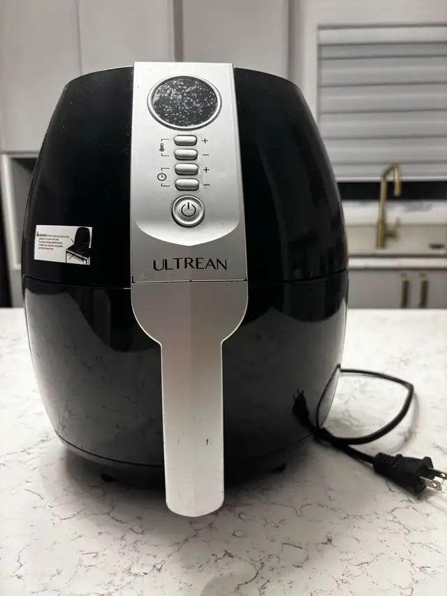 ULTREAN Air Fryer in General Electronics in City of Montréal - Image 3