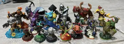 This lot of 19 Skylanders for $100 If you have any questions or need more pictures, let me know! I c...