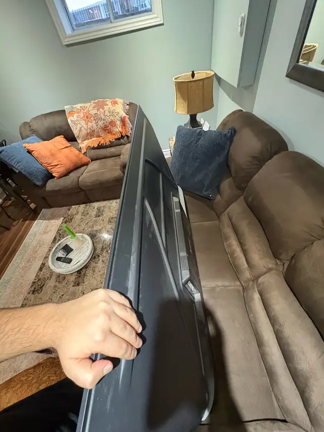 65 Inch TCL ultra HD 4K TV in TVs in City of Toronto - Image 3