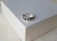 Sterling silver toe rings x3