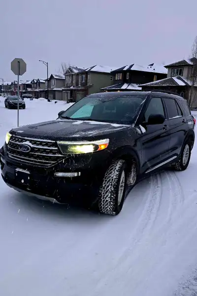 Private rides Edmonton to any location 24/7 (up to 5 seats)!, View more