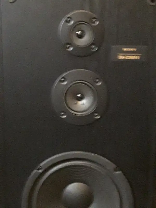 SONY SPEAKER SET, MODEL # SS-C260AV $140 cad for both, mint in Speakers in Mississauga / Peel Region - Image 4