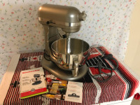 Kitchen Aid 6qt Bowl Lift Stand mixer.