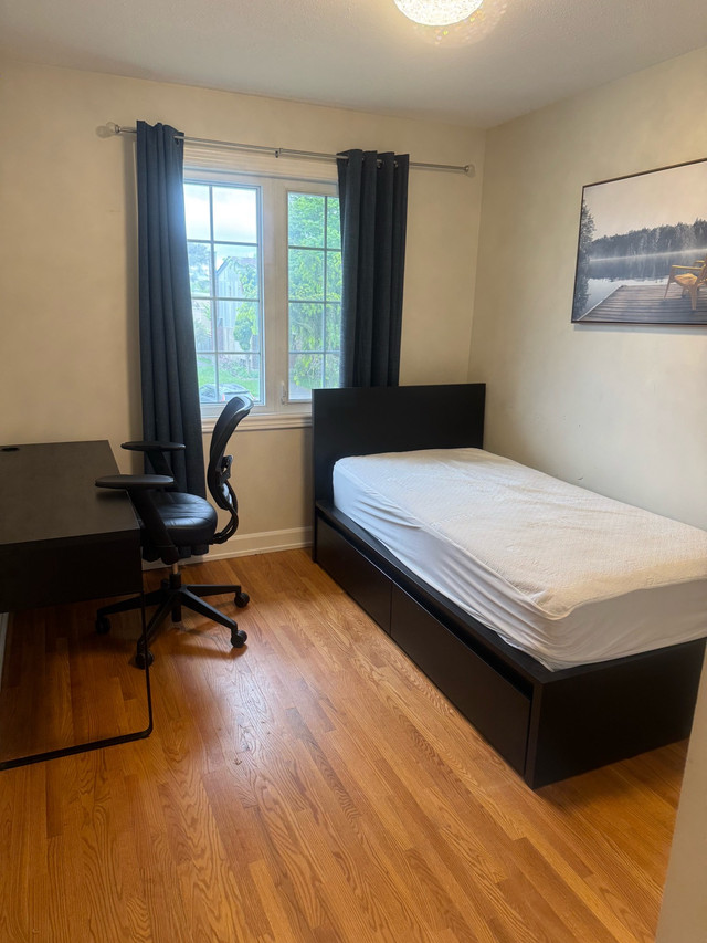 1 room close Carleton/ easy to Algonquin in Room Rentals & Roommates in Ottawa