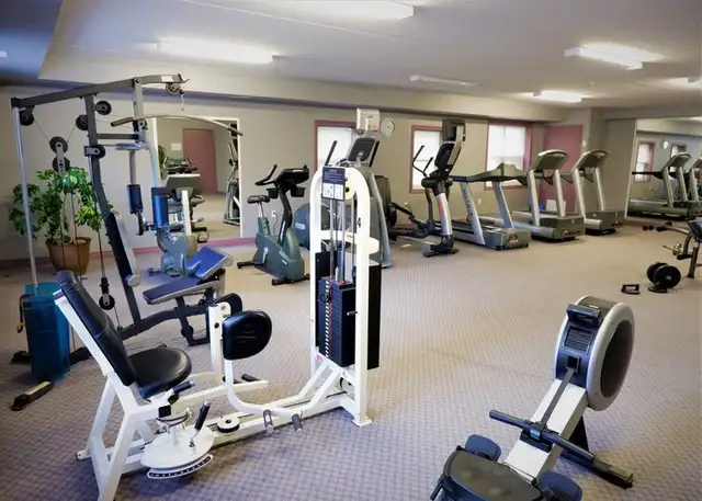 Waterloo Student Room: LEASE TAKEOVER Winter 2027 + Spring 2027 in Room Rentals & Roommates in Kitchener / Waterloo - Image 9