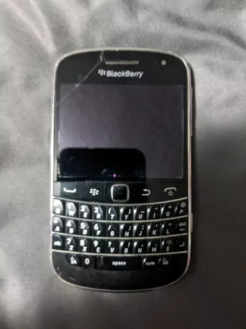 blackberry bold 9900 in Cell Phones in City of Toronto